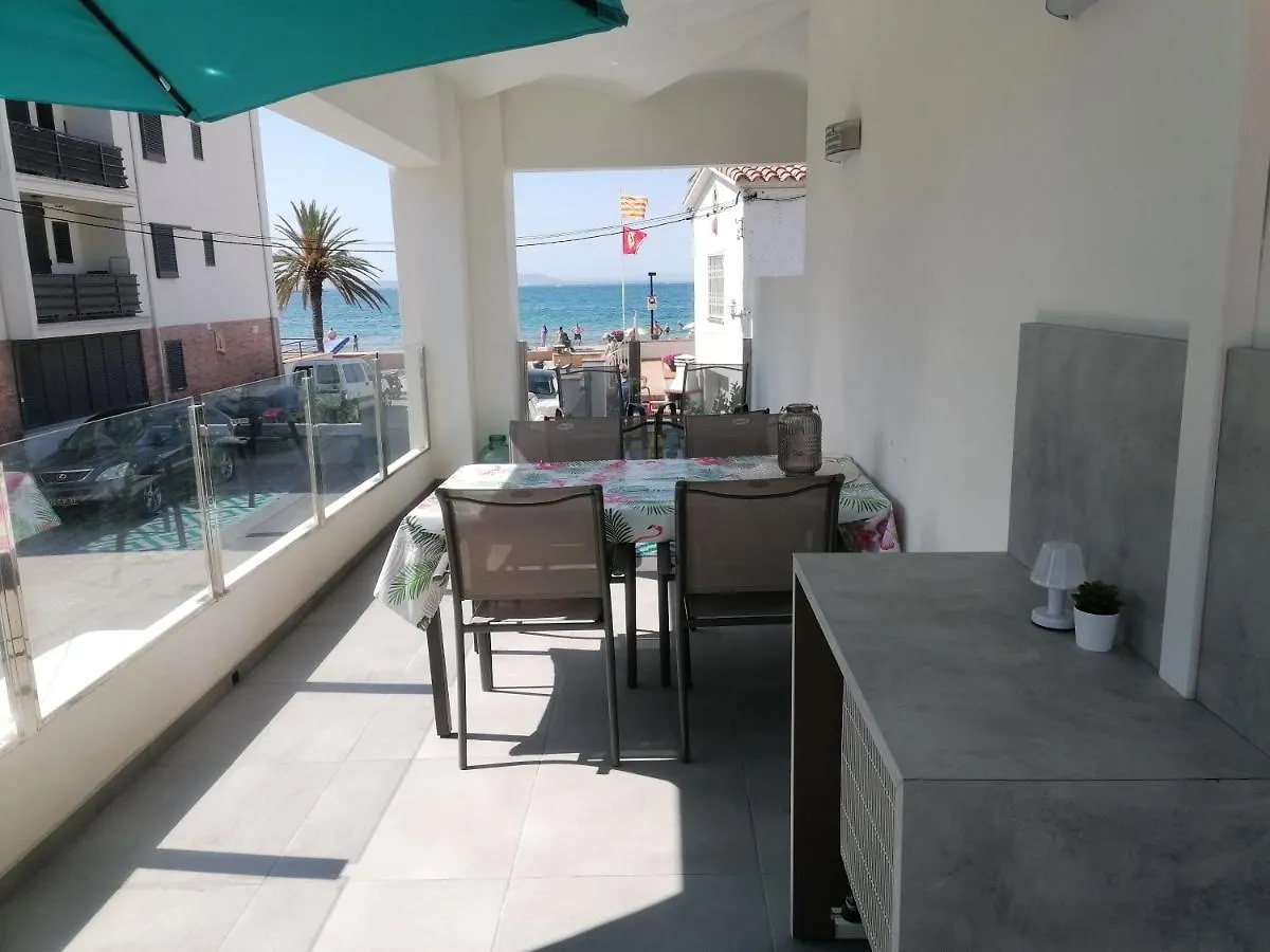 Appartement Neuf Bord De Mer Roses Espagne